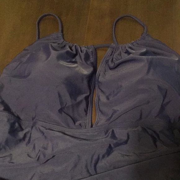 High Neck Keyhole One Piece Swimsuit - Picture 4 of 12